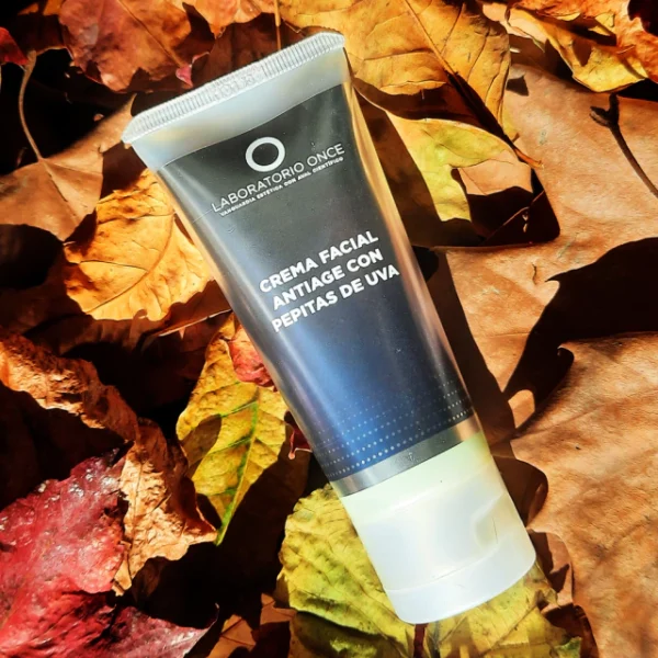 Crema Facial Antiage con Pepitas de Uva - Imagen 3